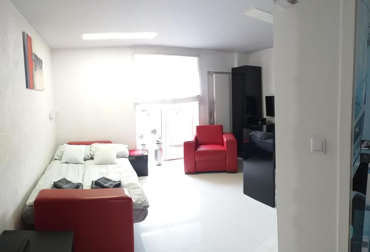 Apartamenty Centrum Rynek Mala Dwojka Кельце Екстер'єр фото
